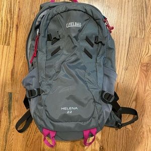 Camelback Women’s Helena 22 hydration pack